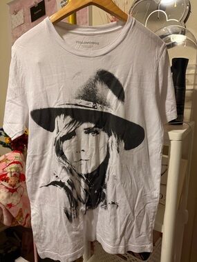 Yellowstone Women’s White Short-Sleeve Graphic Tee with Black Portrait